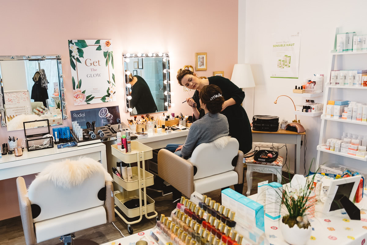 Federleicht_Make-UP Federleicht_Make-UP